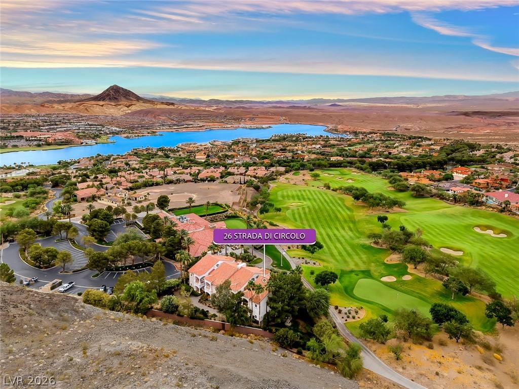 Image 3: Discover expansive golf course views with distant