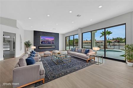 2589 Sun Reef Road