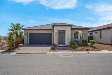124 Lake Oasis Street