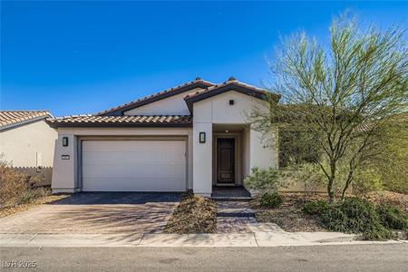 116 Lake Oasis Street