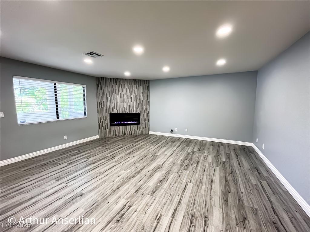 Image 3: living room featuring recessed lighting, visible v