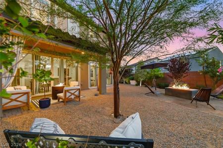 12 Cresta Villa Court