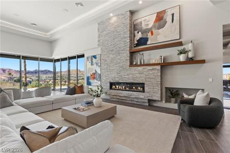 1 Costa Del Sol Court