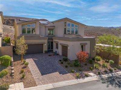 8 Hilltop Crest Street