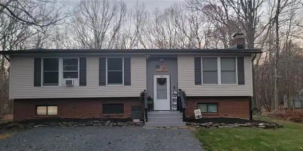 121 Honeysuckle Drive