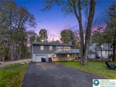 1292 Winding Way