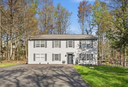 2731 Bonnyview Lane