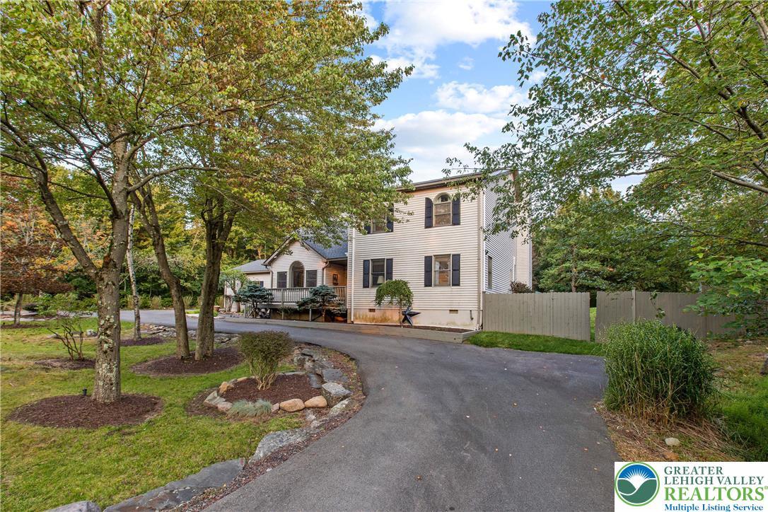 Image 1: Front Circular Entry