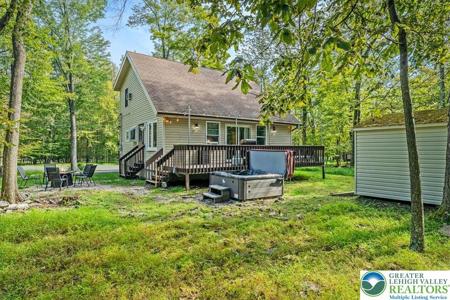 1137 Woodland Drive