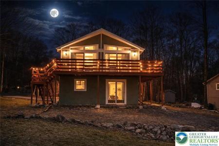 2224 Overlook Drive