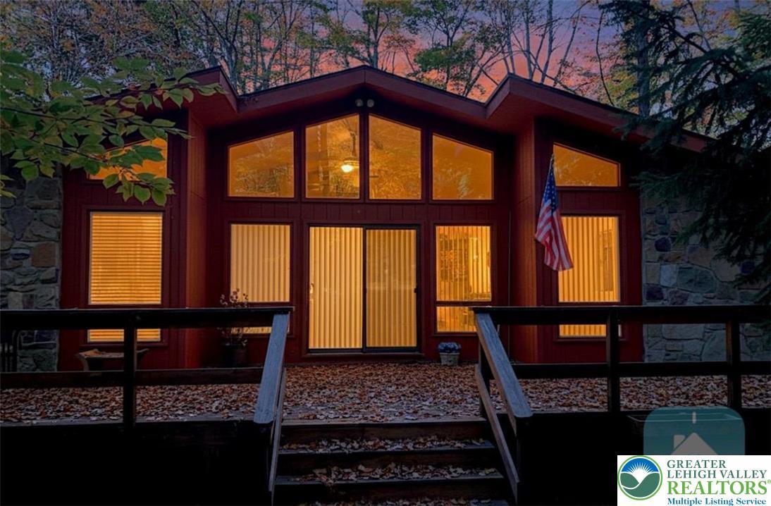 Image 1: 149 Livingston Lane, Clifton Township 18424