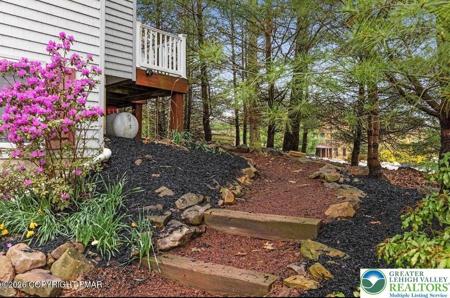 109 Laurelwoods Drive