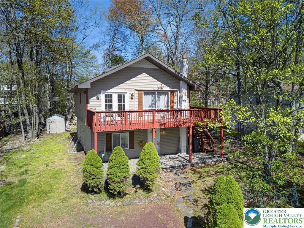 Image 4: This charming residence offers comfortable living