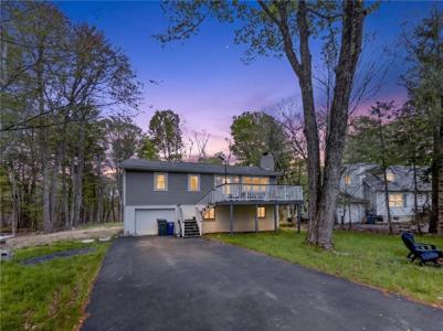1292 Winding Way