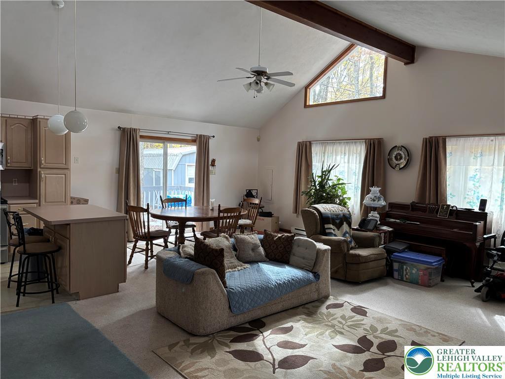 Image 4: living room