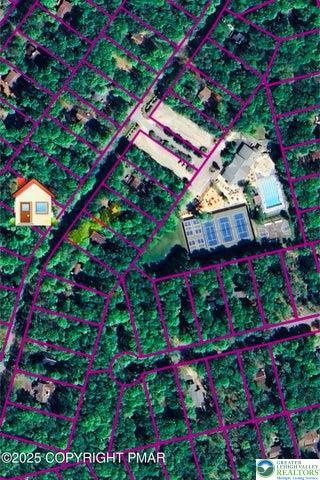 Image 2: HOA pool, tennis & basketball courts are just 3 ho