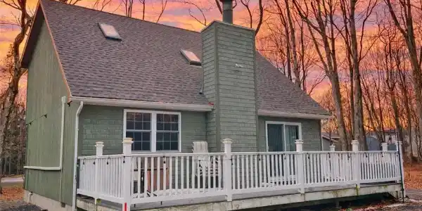 32 Bear Lane