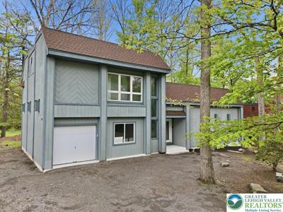 3120 Greenbriar Drive