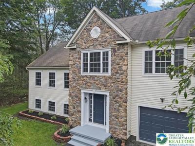 2704 Starlight Terrace