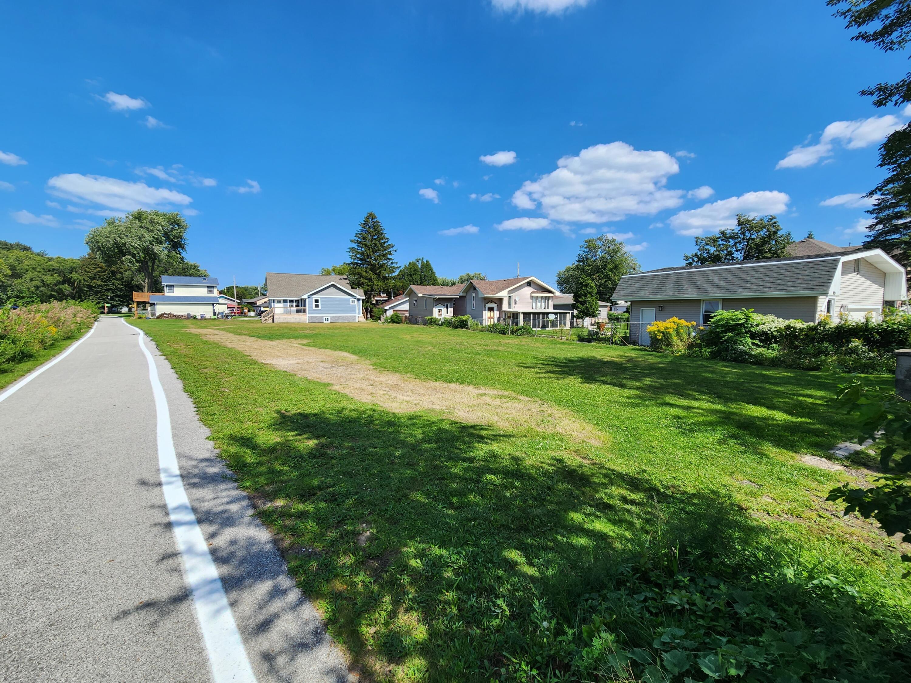 605 Roosevelt Drive, Whiting, IN lhrmls01906361