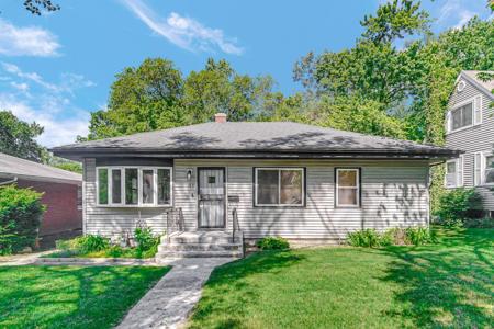 1064 N Vanderburg Street