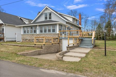1228 N Main Street