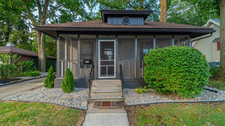 423 Woodbine Street