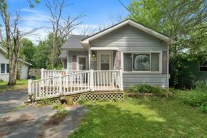 7608 W 140th Place