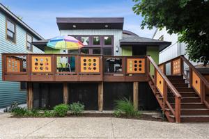 512 Lake Shore Drive