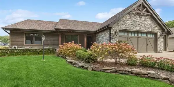 300 Island Drive