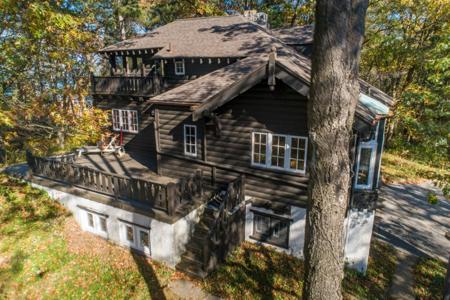 6 Oak Drive