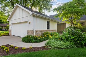 8 Royal Troon Drive