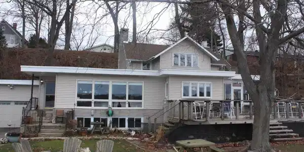 311 Lakeside Street
