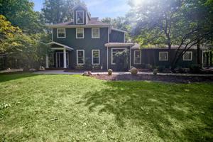 158 Roxbury Court