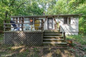 438 E St Clair