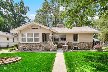 225 W 3rd Street
