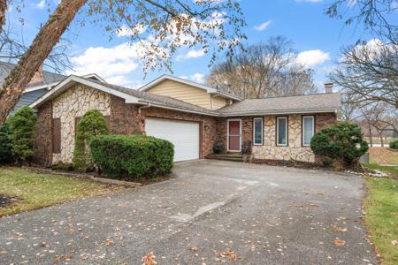 1586 Sunnyslope Drive