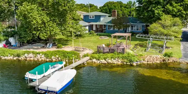 248 W Johnson Road