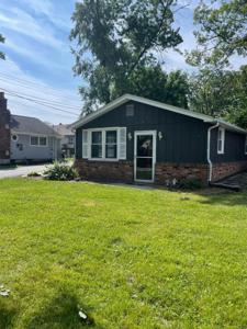 7600 W 135th Place