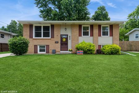 303 W 8th Place