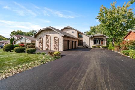 1695 Sunnyslope Drive