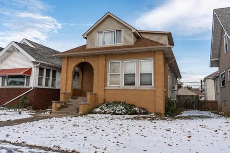 1409 Lake Avenue
