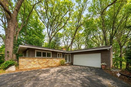 2752 Floral Trail