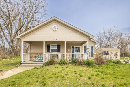 102 Grant Avenue