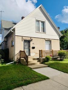 124 E 10th Street