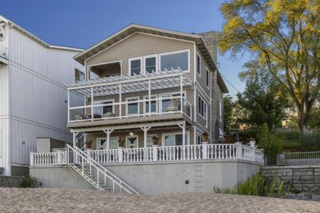 2300 Lake Shore Drive