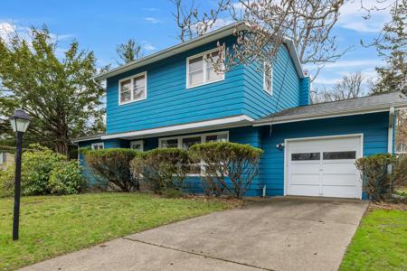 2221 Chastleton Drive
