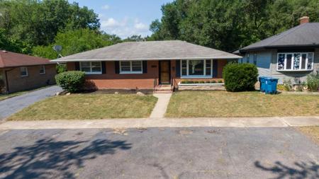 1060 N Vanderburg Street