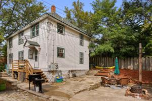 119 Prairie Avenue