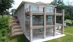 14208 Greenleaf Place